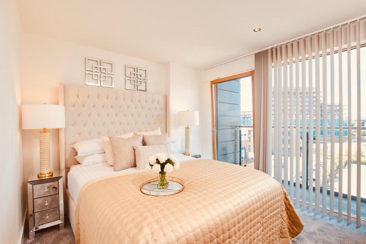King Deluxe City Apt Large Balcony& Free Parking! Leeds  Dış mekan fotoğraf