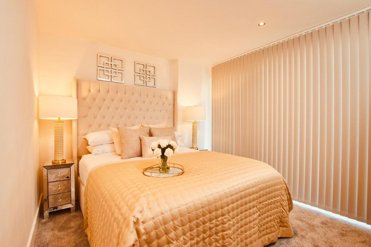 King Deluxe City Apt Large Balcony& Free Parking! Leeds  Dış mekan fotoğraf