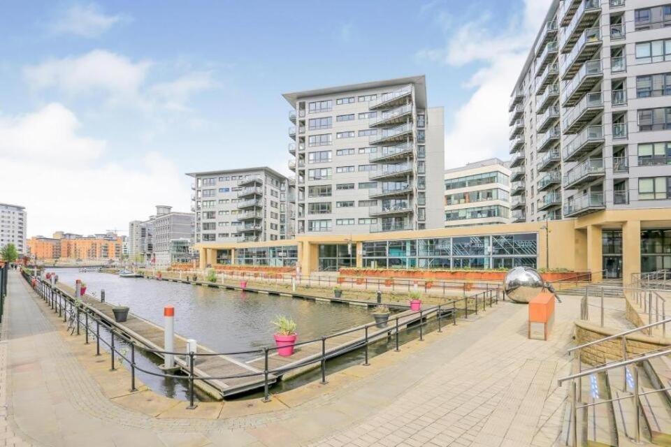 King Deluxe City Apt Large Balcony& Free Parking! Leeds  Dış mekan fotoğraf