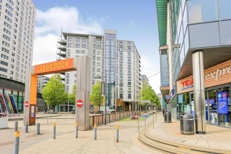 King Deluxe City Apt Large Balcony& Free Parking! Leeds  Dış mekan fotoğraf