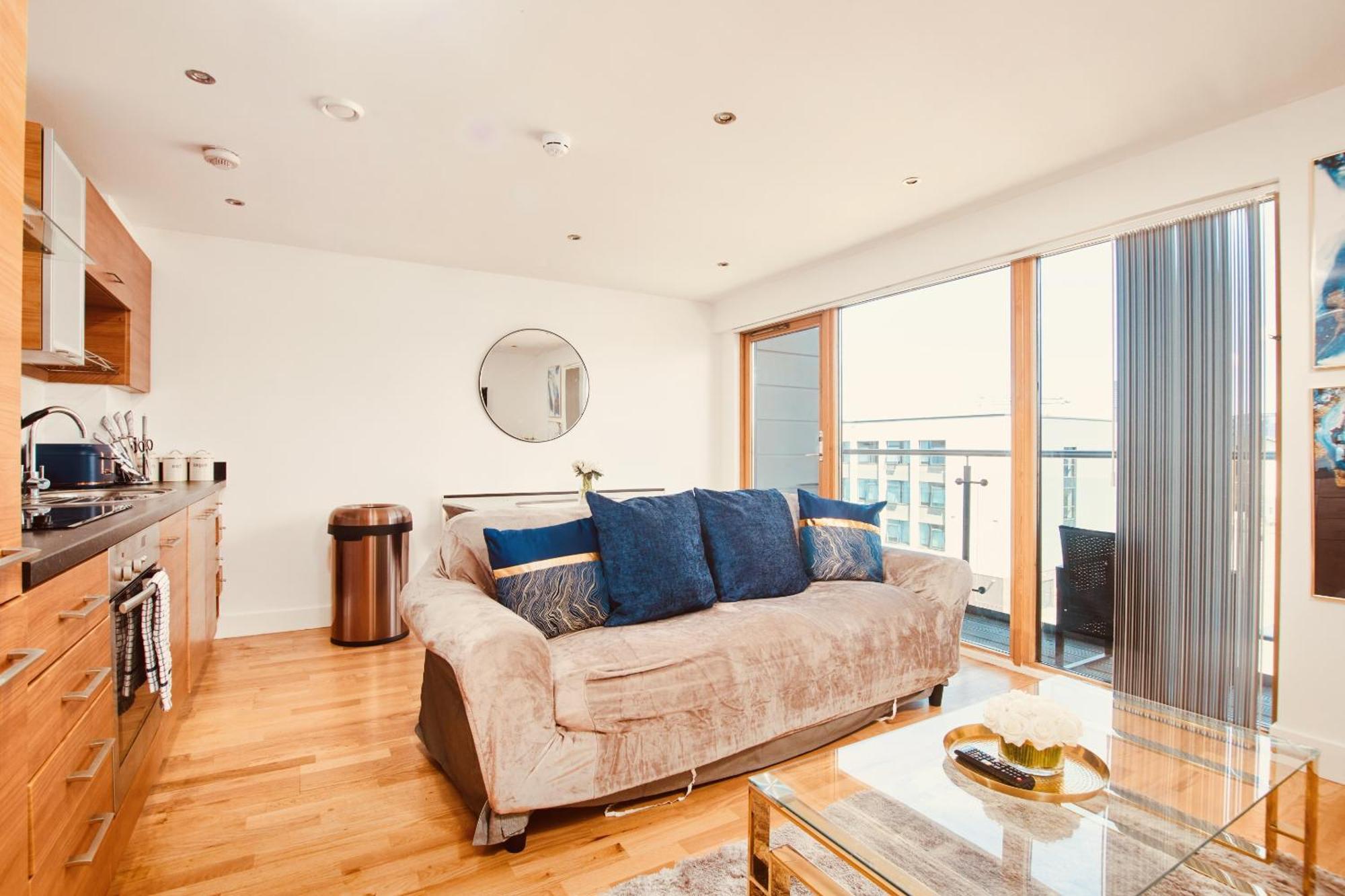 King Deluxe City Apt Large Balcony& Free Parking! Leeds  Dış mekan fotoğraf